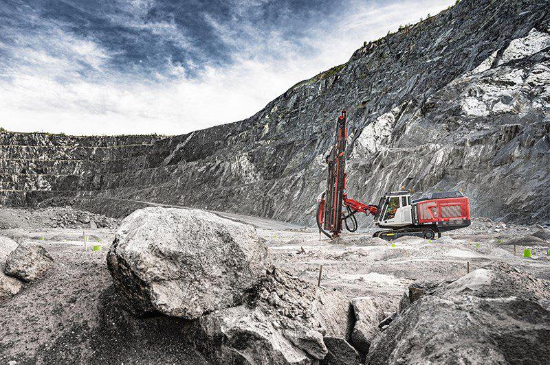 山特维克在芬兰亚拉的西林耶尔维矿为塔波约尔维提供顶级锤子 XL 钻井技术