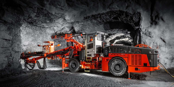 新Sandvik DT922i – 终极全能隧道巨无霸