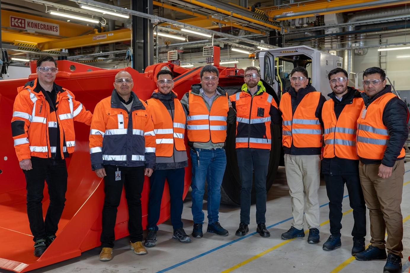 山特维克斩获智利国家铜业公司13台Toro® LH515i井下装载机订单